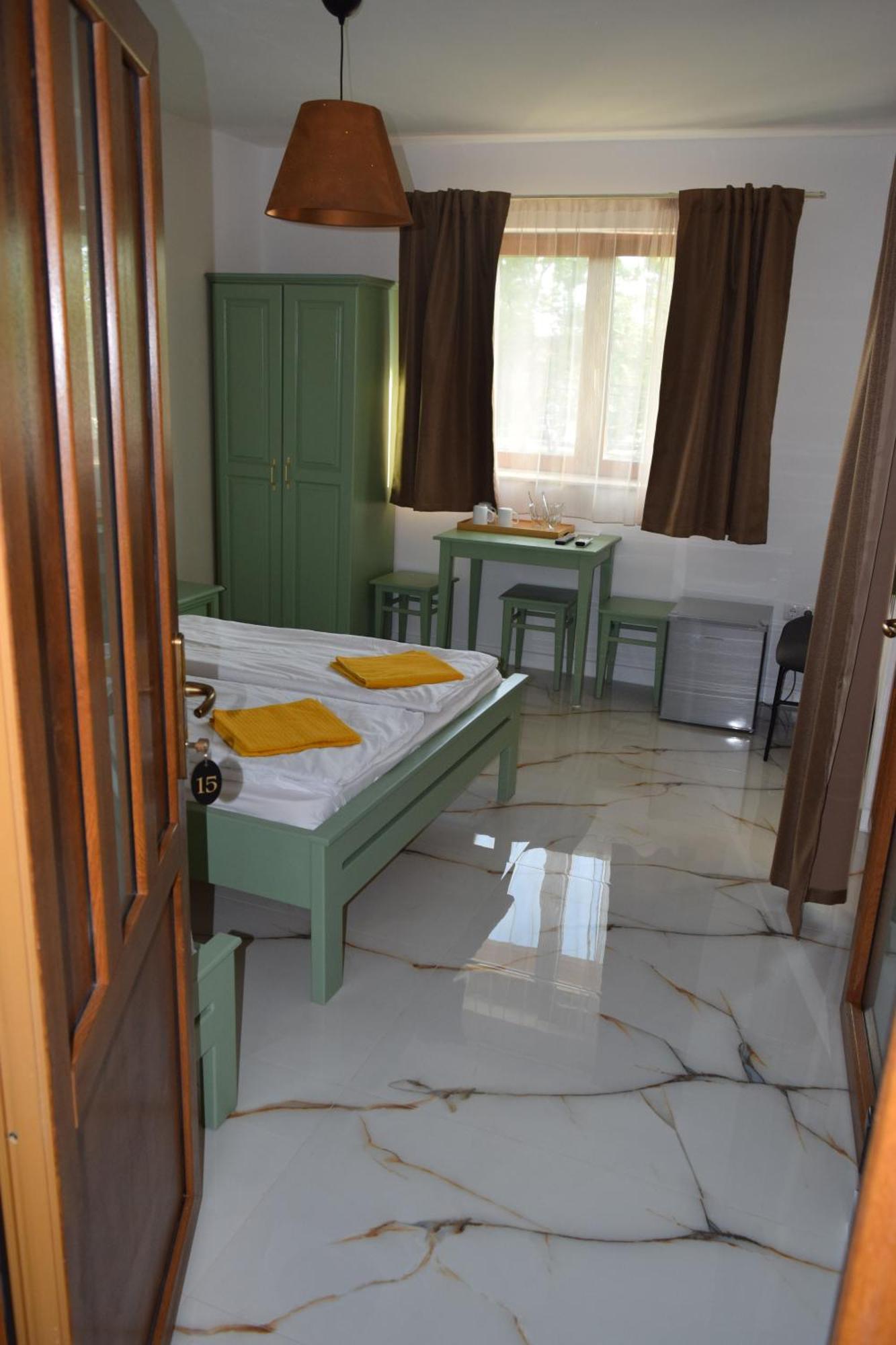 Airport Karoly Central Vecses Ngoại thất bức ảnh